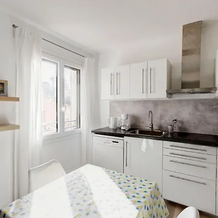 Appartamento Grand Studio Climatisé Avec Terrasse, 10 Mn Hyères